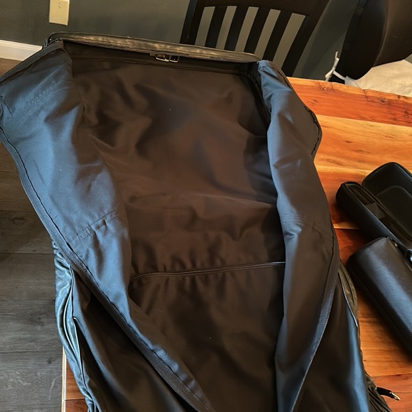 Scully Leather Garment Bag Black Bifold Carry On Shoulder beautiful leather - Picture 9 of 11